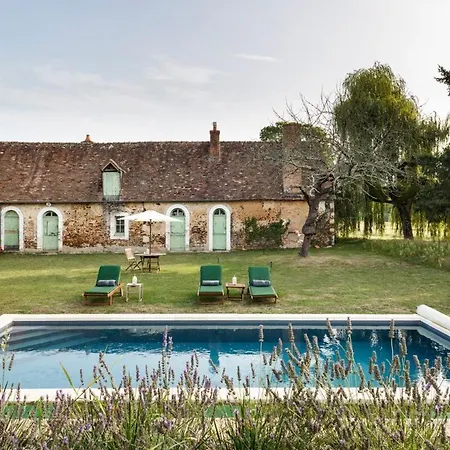 Chateau De La Houlberdiere *