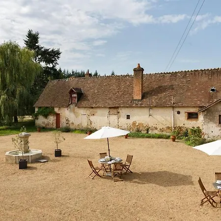Chateau De La Houlberdiere Saint-Jean-du-Bois